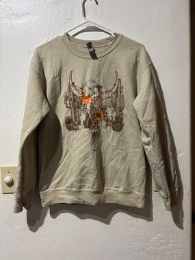 Cream Desert Skull Graphic Crewneck Sweater